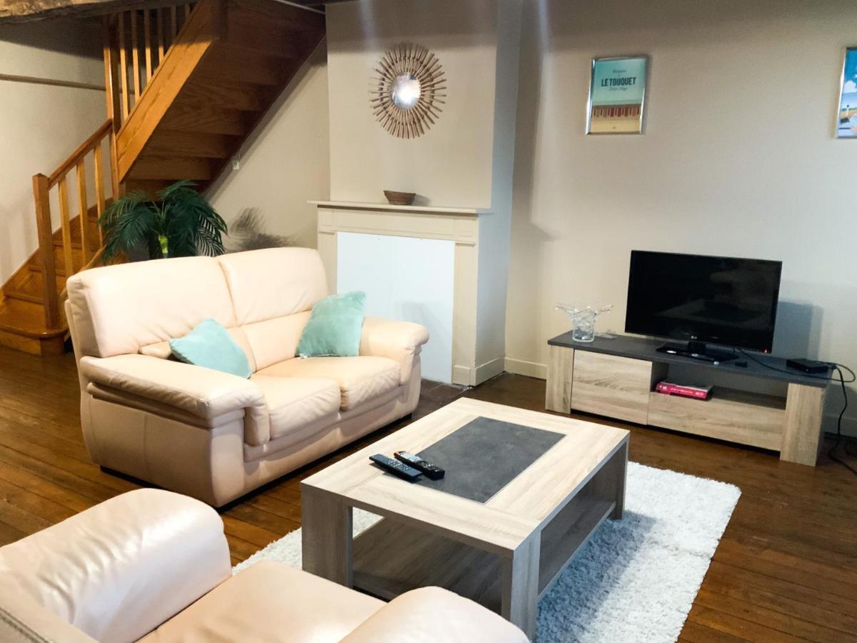 Grand Appartement Idealement Situe 7 Places Desvres ภายนอก รูปภาพ